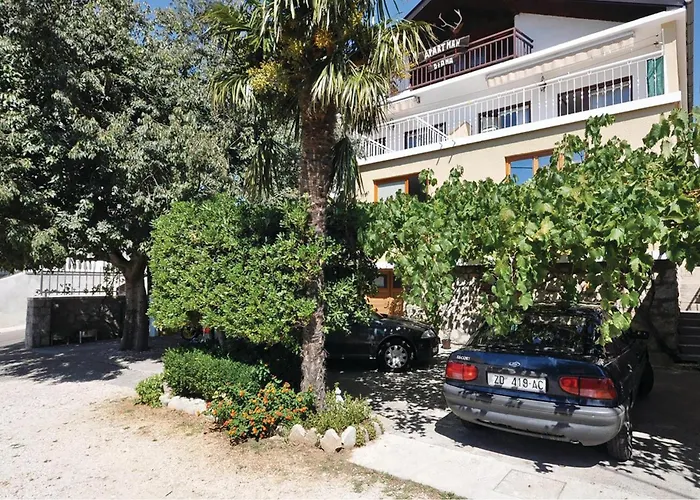 Alojzija Stepinca Ii * Starigrad Paklenica