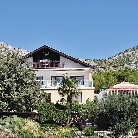 Lägenhet Alojzija Stepinca Ii Starigrad Paklenica